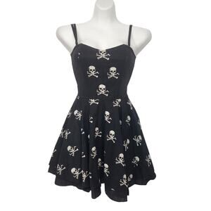 Rocksteady Black Skull High-waisted Circle Skirt Pin up Dress Women's XS